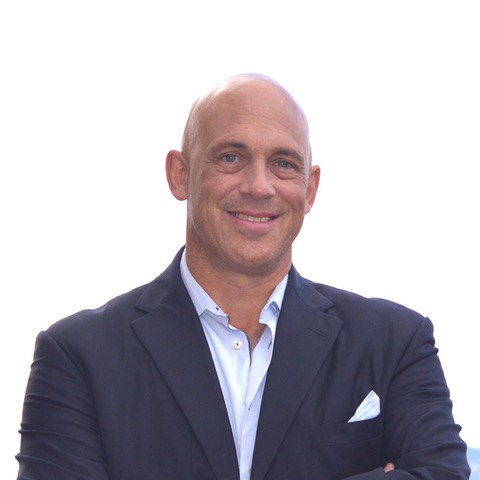 Andrew Schwinger headshot